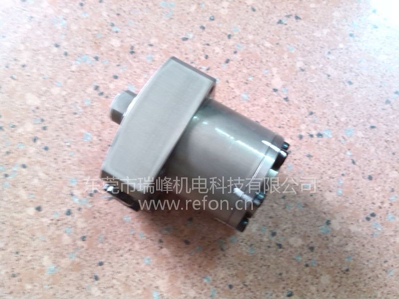 KOSMEK考世美直线夹紧器直线油缸LL0480-CA-32侧面实拍图