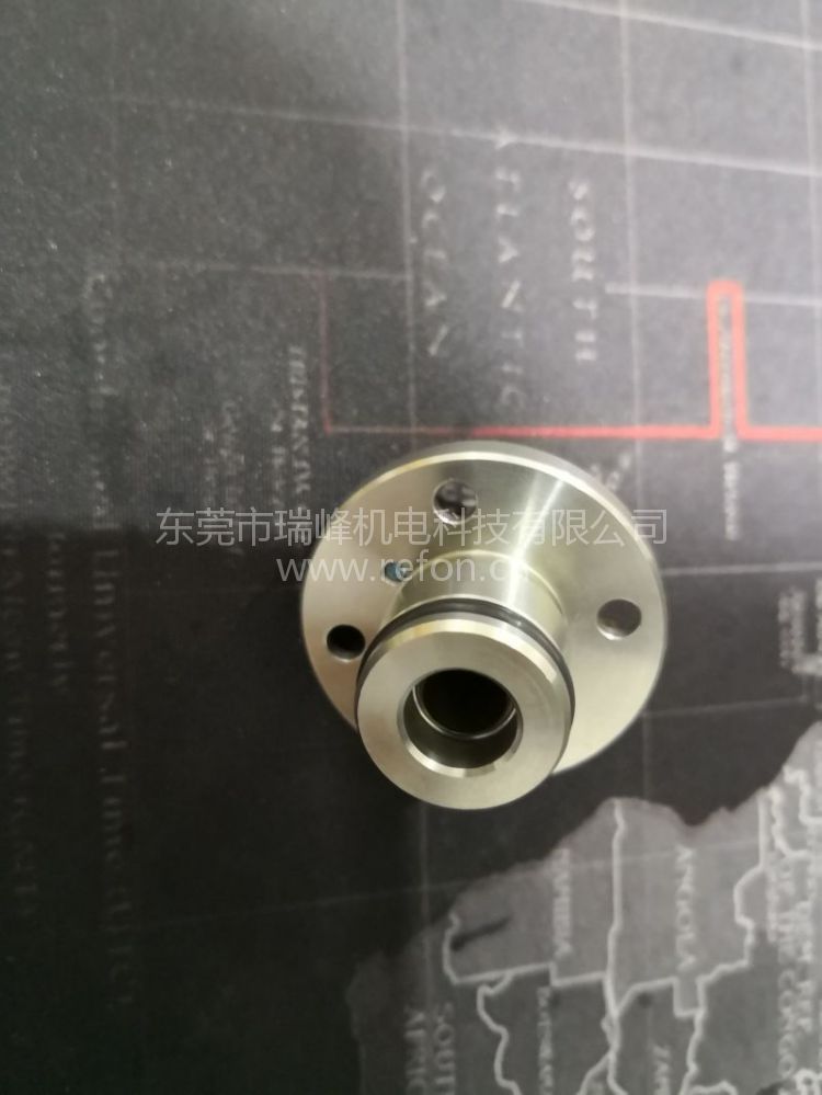 日本RIX瑞顾克斯旋转接头ESX20M-NO12(RIX18165)底部仰视图