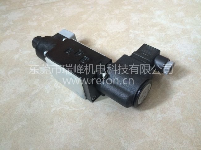 意大利ATOS阿托斯油压电磁换向阀侧面展示实拍